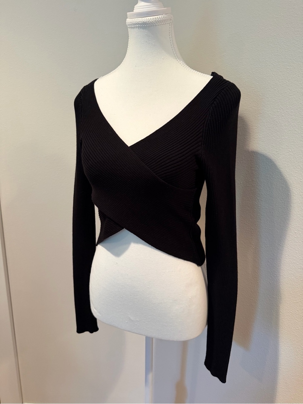 Forever 21 Black Ribbed Wrap Crop Top